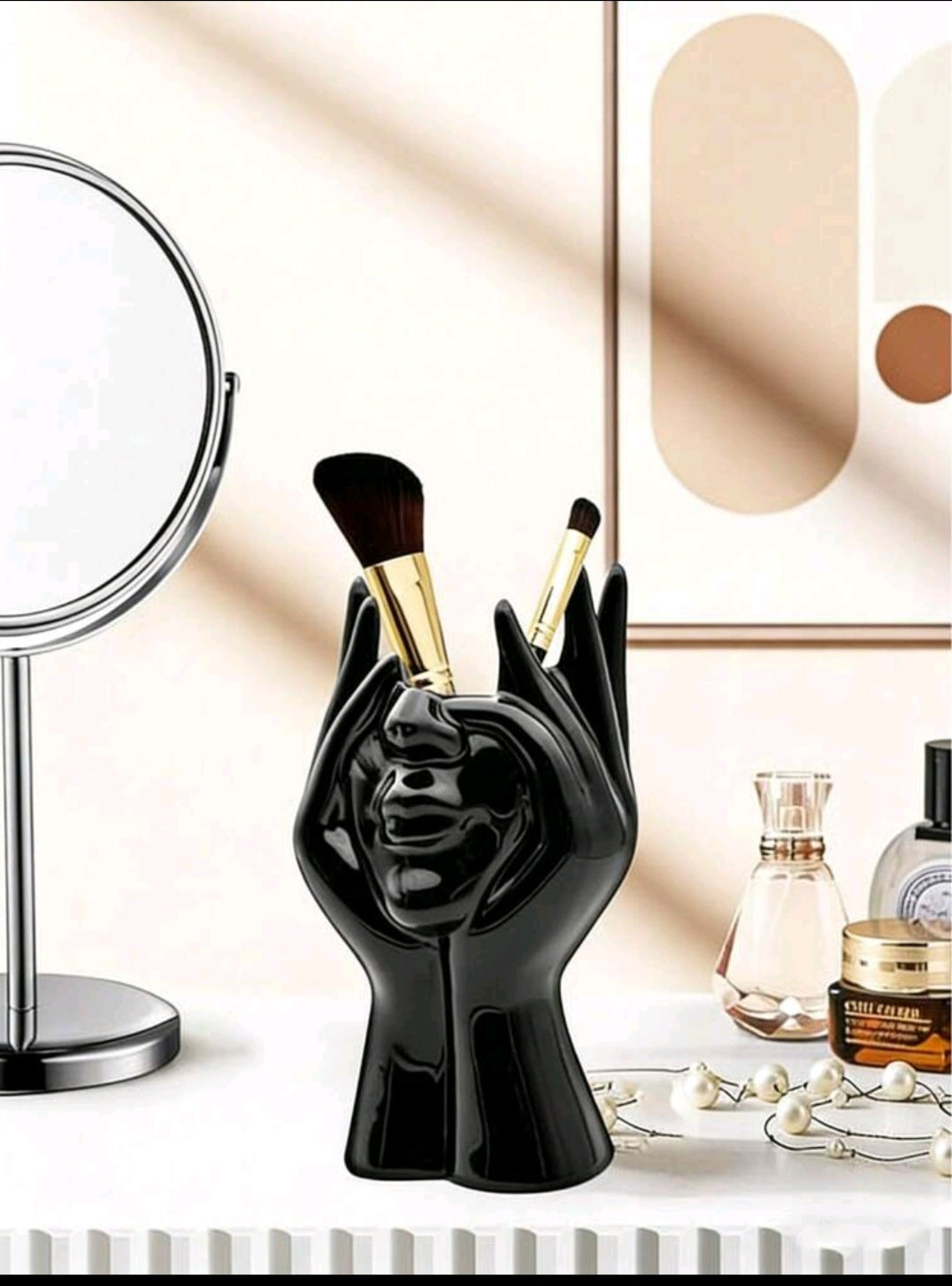 Makeup brushes including brush holder